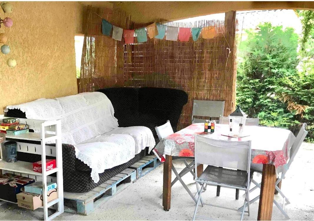 Cuisine Independant 2 Pers Piscine Proche Thermes Des Fumades Appartement